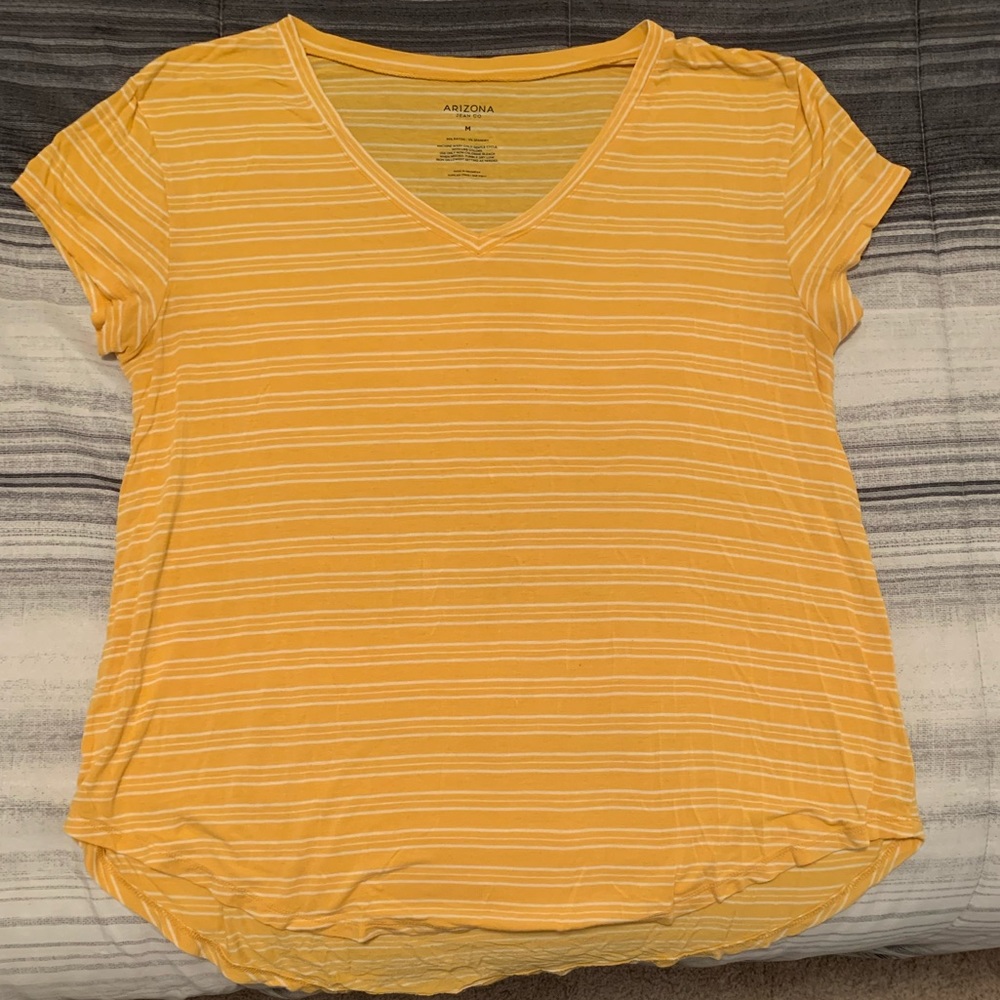 Arizona yellow striped tee! Size Medium. Lightweight and comfortable!